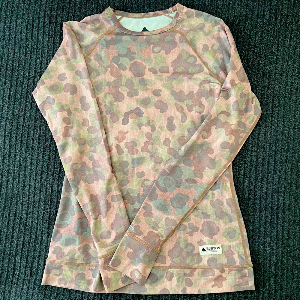 Brand New without Tags - Burton Women’s Base Layer Top - Moss Camo - Medium